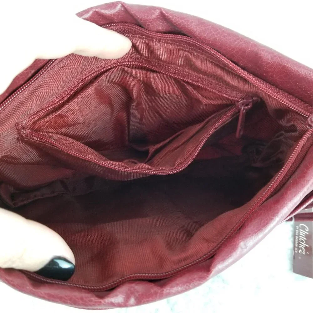 Bag Bazaar follow bella wristlet